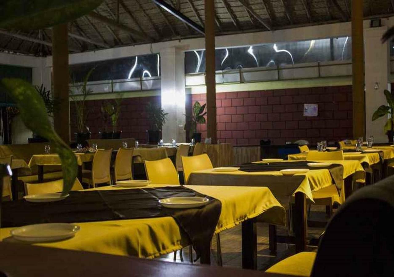 Pavanputra Clarks Inn Hassan Bagian luar foto